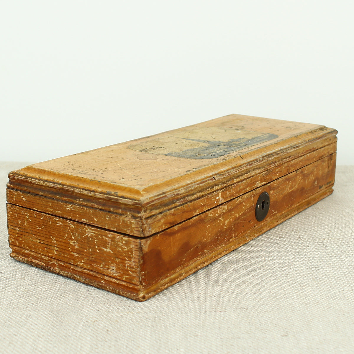 Treen, Architectural Interest - a 'Mauchline' style rectangular shaped box, of simple construction, the lid transfer printed with a view of the entrance to the Brighton aquarium