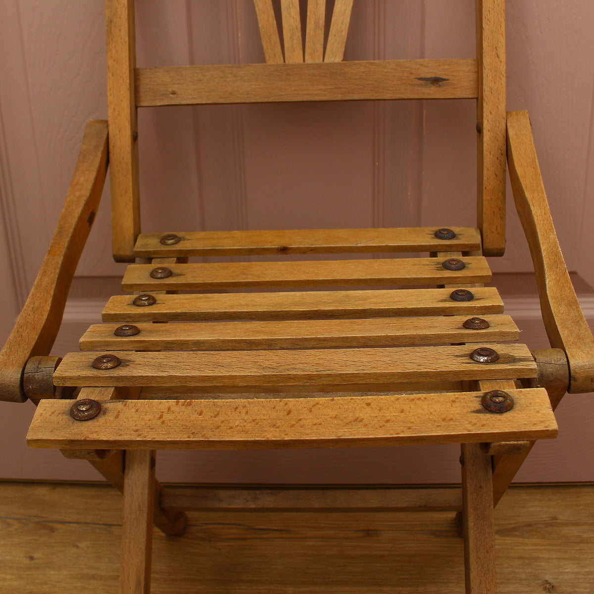 Furniture - a vintage mid-century wooden child's folding chair, manufactured in Czechoslovakia, sunburst or fan-shaped slat backrest, probably manufactured by Sfinx Fiľakovo or Thonet