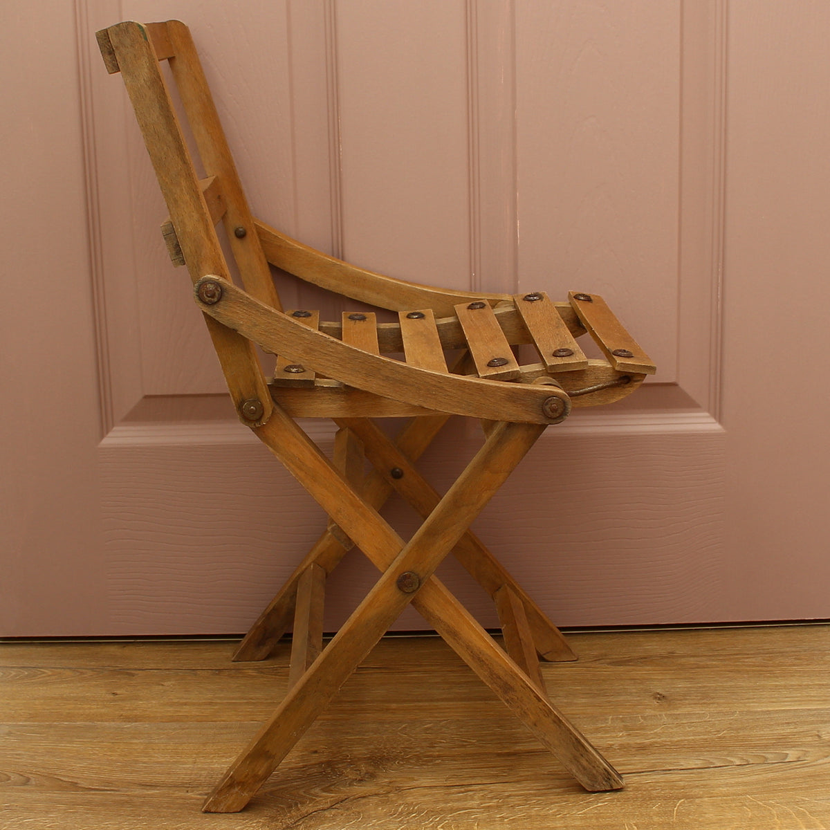 Furniture - a vintage mid-century wooden child's folding chair, manufactured in Czechoslovakia, sunburst or fan-shaped slat backrest, probably manufactured by Sfinx Fiľakovo or Thonet