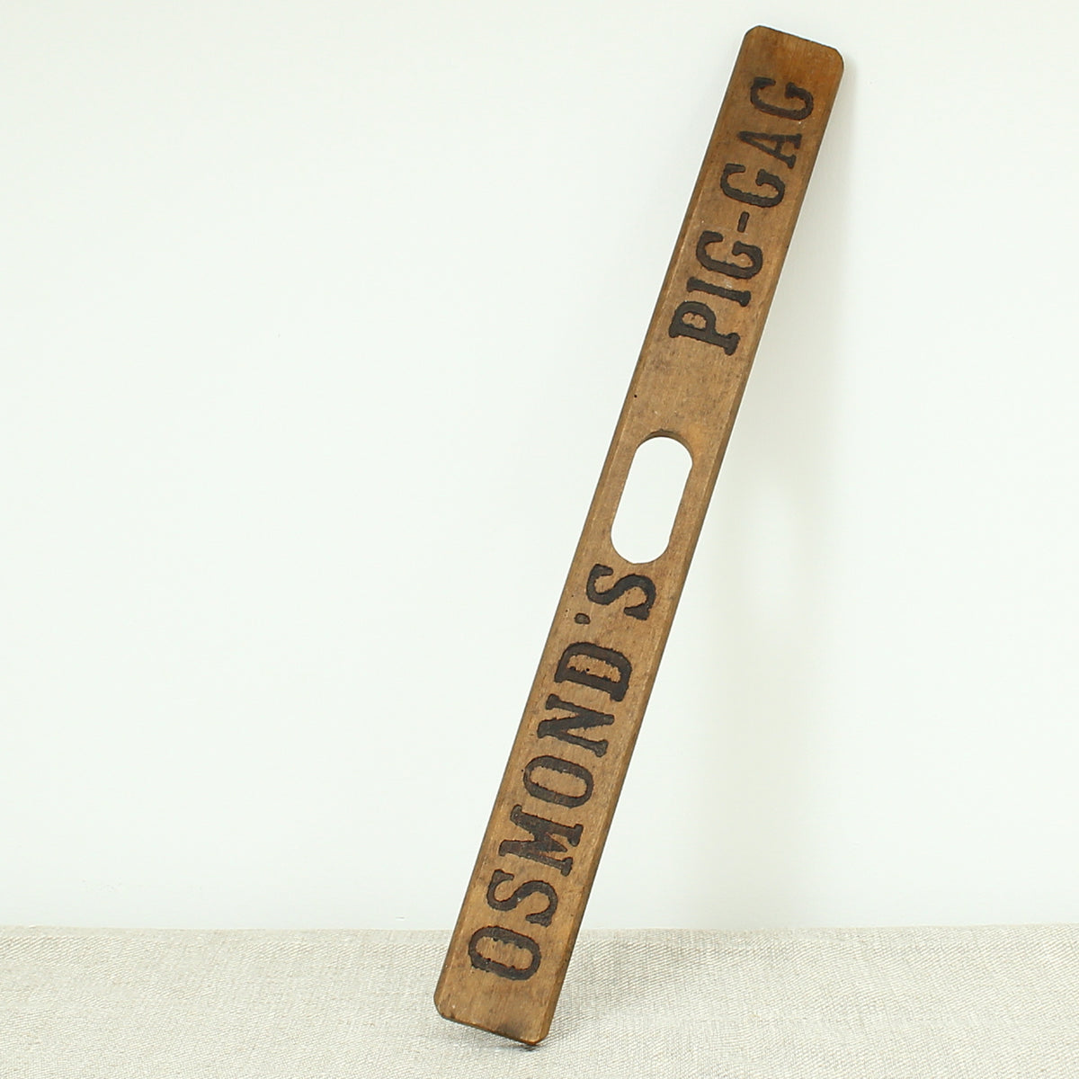 Treen, Veterinary Equipment - a wooden rounded rectangular shaped Pig gag stick for dosing