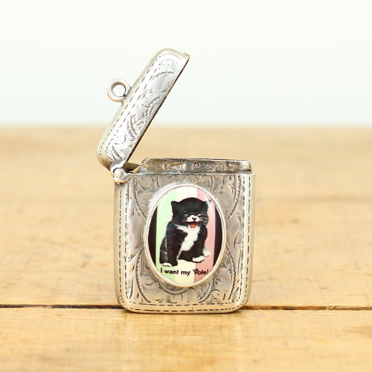 Social History, Suffragette Interest - an Edwardian silver rounded rectangular vesta case