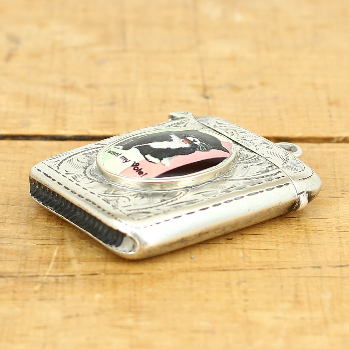 Social History, Suffragette Interest - an Edwardian silver rounded rectangular vesta case