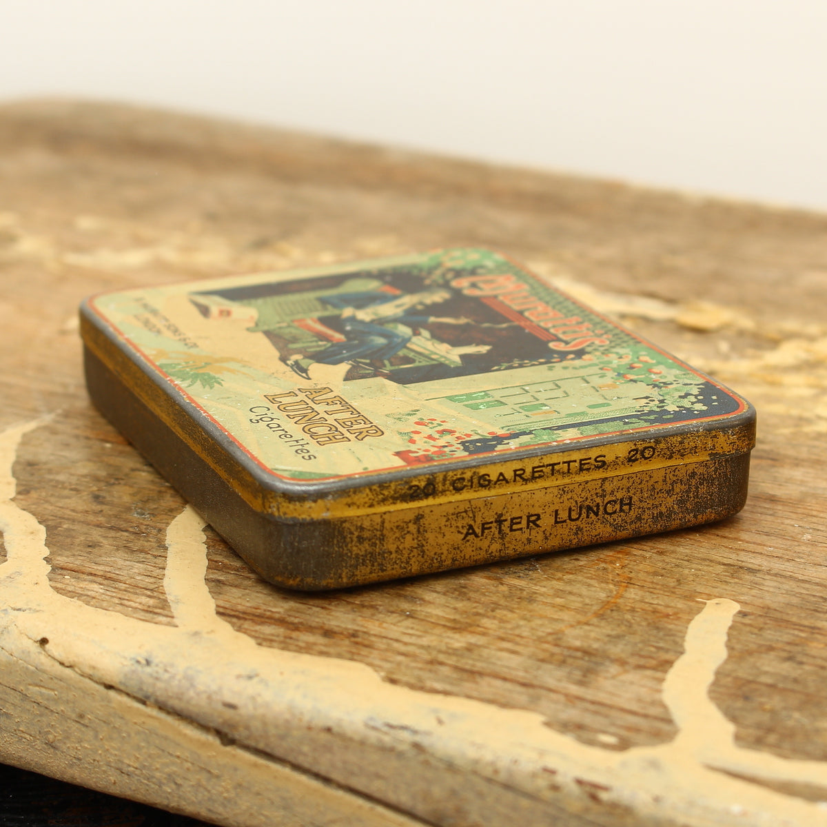 Advertising - a B.Muratti Sons & Co. 1930's rounded rectangular shaped pictorial cigarette tin